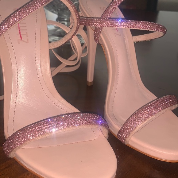 New!‼️ Schutz
Cloe Crystal-Embellished Lace-Up Sandals - Picture 7 of 13